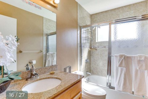 Villa ou maison à louer à Sunrise, Floride: 5 chambres, 183.11 m2 № 2265566 - photo 10