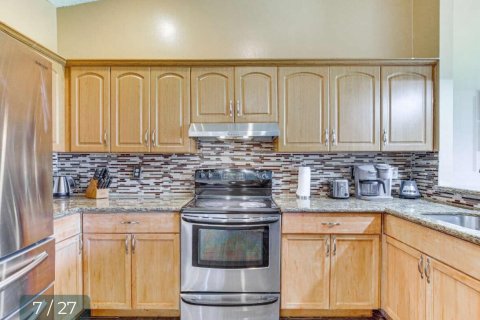 Villa ou maison à louer à Sunrise, Floride: 5 chambres, 183.11 m2 № 2265566 - photo 4
