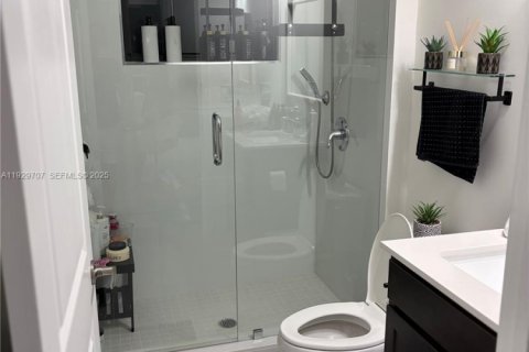 House in Homestead, Florida 4 bedrooms, 193.98 sq.m. № 1988583 - photo 11