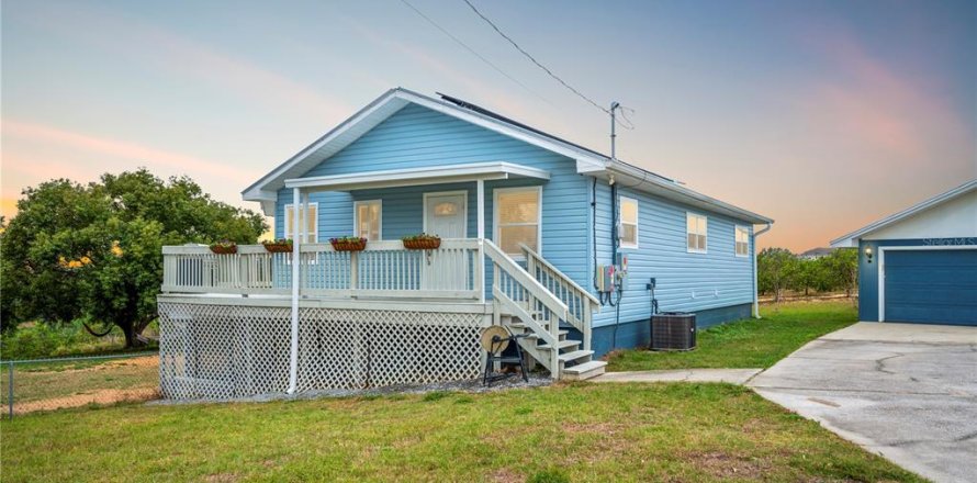 Villa ou maison à Dundee, Floride 4 chambres, 240.8 m2 № 1563065