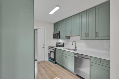 Casa en venta en West Park, Florida, 3 dormitorios, 81.01 m2 № 2413124 - foto 25