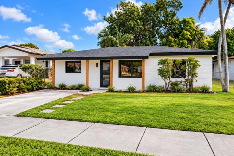 Casa en West Park, Florida 3 dormitorios, 81.01 m2 № 2413124