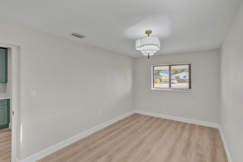 Casa en venta en West Park, Florida, 3 dormitorios, 81.01 m2 № 2413124 - foto 29
