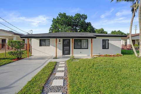Casa en venta en West Park, Florida, 3 dormitorios, 81.01 m2 № 2413124 - foto 13