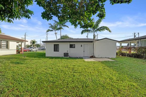 Casa en venta en West Park, Florida, 3 dormitorios, 81.01 m2 № 2413124 - foto 19