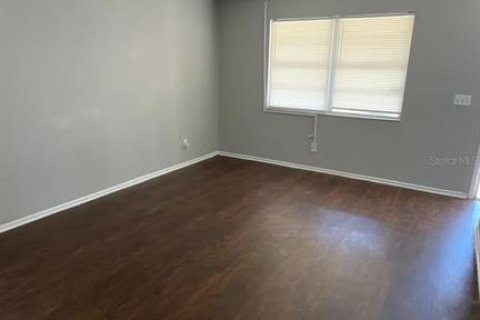 Touwnhouse à louer à Tampa, Floride: 2 chambres, 78.97 m2 № 2118529 - photo 3