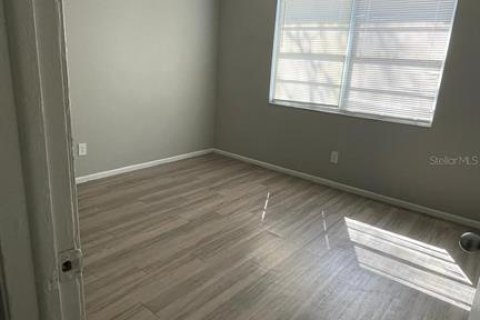 Touwnhouse à louer à Tampa, Floride: 2 chambres, 78.97 m2 № 2118529 - photo 10