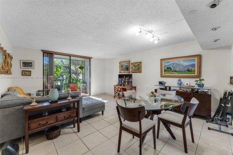 Купить кондоминиум в Майами, Флорида 2 спальни, 89.65м2, № 2017148 - фото 6