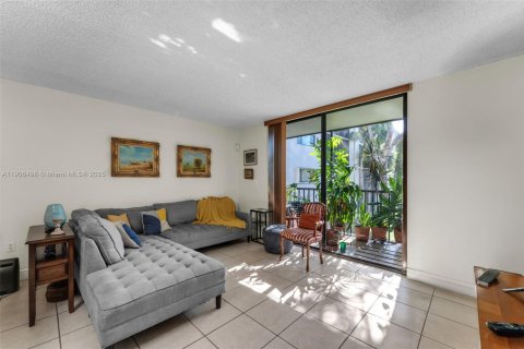 Купить кондоминиум в Майами, Флорида 2 спальни, 89.65м2, № 2017148 - фото 8