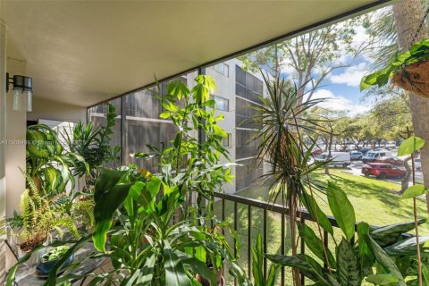 Купить кондоминиум в Майами, Флорида 2 спальни, 89.65м2, № 2017148 - фото 19