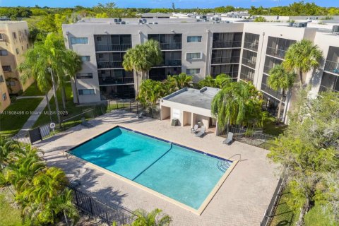 Купить кондоминиум в Майами, Флорида 2 спальни, 89.65м2, № 2017148 - фото 25