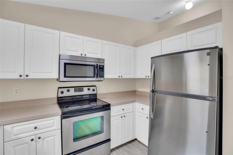 House in Vero Beach, Florida 3 bedrooms, 123 sq.m. № 1917679 - photo 14