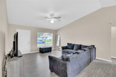 House in Vero Beach, Florida 3 bedrooms, 123 sq.m. № 1917679 - photo 7