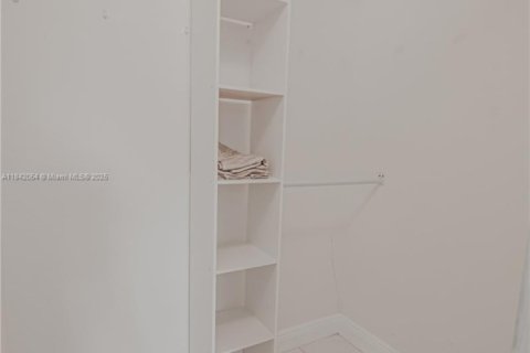 Casa en venta en Hollywood, Florida, 4 dormitorios, 118.54 m2 № 1841108 - foto 29