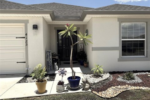 House in Haines City, Florida 4 bedrooms, 184.88 sq.m. № 2149135 - photo 4