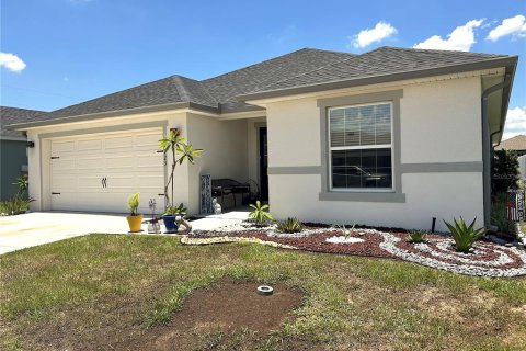 Villa ou maison à Haines City, Floride 4 chambres, 184.88 m2 № 2149135