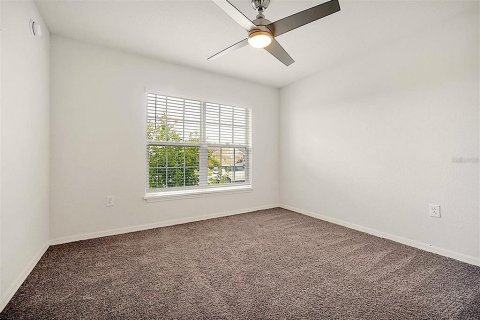 House in Haines City, Florida 4 bedrooms, 184.88 sq.m. № 2149135 - photo 20