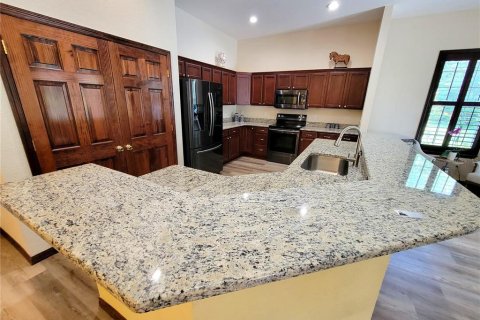 House in Ocala, Florida 3 bedrooms, 182.27 sq.m. № 1800484 - photo 6