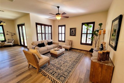 House in Ocala, Florida 3 bedrooms, 182.27 sq.m. № 1800484 - photo 3