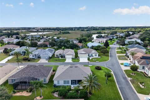 House in Leesburg, Florida 2 bedrooms, 203.27 sq.m. № 2396373 - photo 6