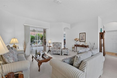 House in Leesburg, Florida 2 bedrooms, 203.27 sq.m. № 2396373 - photo 17