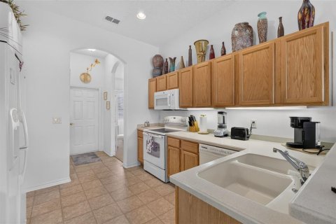 House in Leesburg, Florida 2 bedrooms, 203.27 sq.m. № 2396373 - photo 26