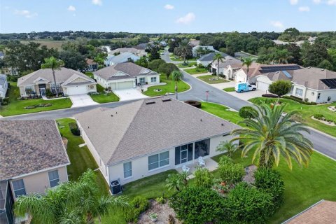 House in Leesburg, Florida 2 bedrooms, 203.27 sq.m. № 2396373 - photo 8