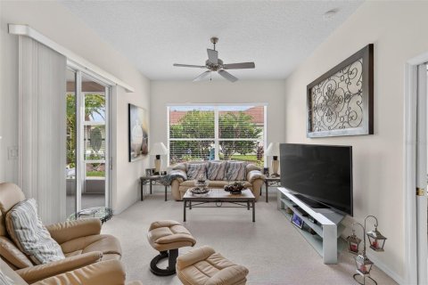 House in Leesburg, Florida 2 bedrooms, 203.27 sq.m. № 2396373 - photo 21