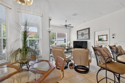 House in Leesburg, Florida 2 bedrooms, 203.27 sq.m. № 2396373 - photo 19