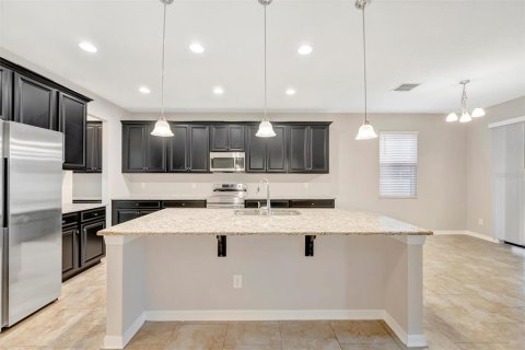 House in Riverview, Florida 5 bedrooms, 353.03 sq.m. № 1898878 - photo 23