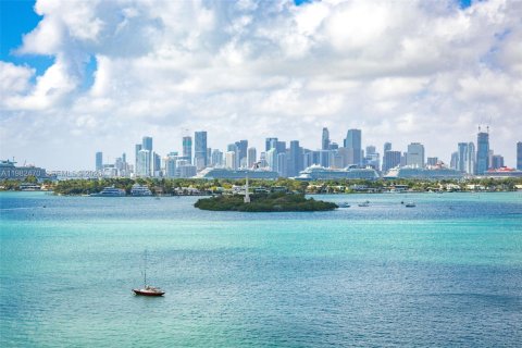 Купить кондоминиум в Майами-Бич, Флорида 2 спальни, 104.79м2, № 2050312 - фото 23
