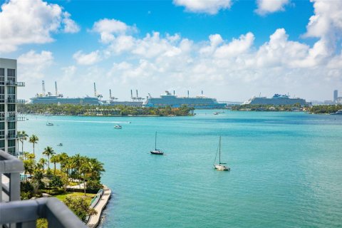 Купить кондоминиум в Майами-Бич, Флорида 2 спальни, 104.79м2, № 2050312 - фото 14