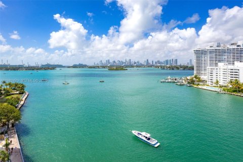 Купить кондоминиум в Майами-Бич, Флорида 2 спальни, 104.79м2, № 2050312 - фото 12
