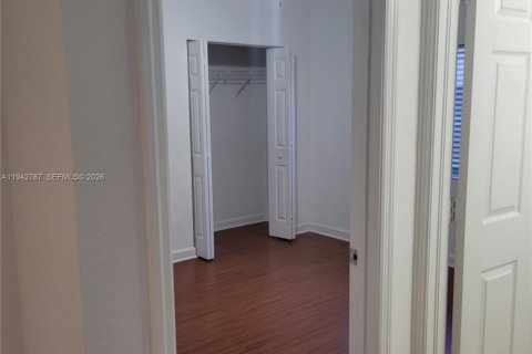 Villa ou maison à louer à Homestead, Floride: 3 chambres, 146.14 m2 № 2000142 - photo 8