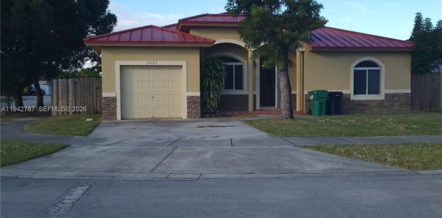 Villa ou maison à Homestead, Floride 3 chambres, 146.14 m2 № 2000142