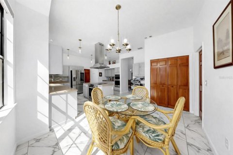 Купить виллу или дом в Брейдентон, Флорида 4 комнаты, 283.91м2, № 2096941 - фото 28