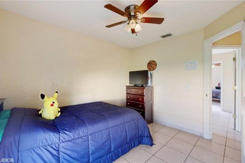 Casa en venta en Kissimmee, Florida, 4 dormitorios, 171.13 m2 № 1681190 - foto 15