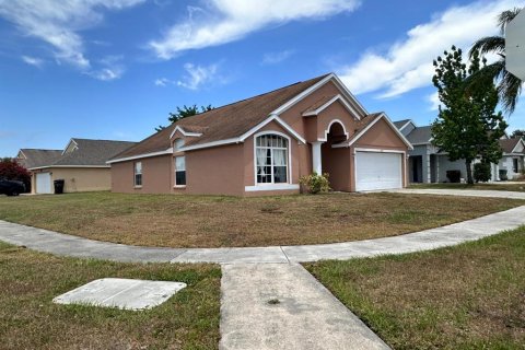 Casa en venta en Kissimmee, Florida, 4 dormitorios, 171.13 m2 № 1681190 - foto 3