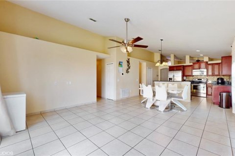 Casa en venta en Kissimmee, Florida, 4 dormitorios, 171.13 m2 № 1681190 - foto 20