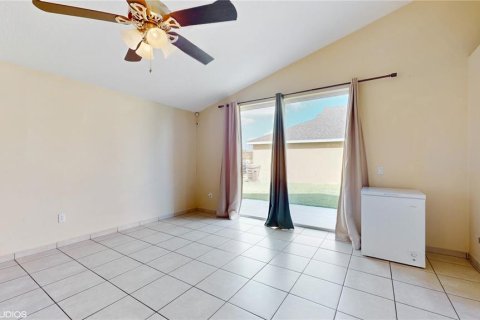 Casa en venta en Kissimmee, Florida, 4 dormitorios, 171.13 m2 № 1681190 - foto 19