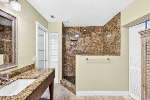 Villa ou maison à vendre à Kissimmee, Floride: 3 chambres, 205.69 m2 № 2432678 - photo 18