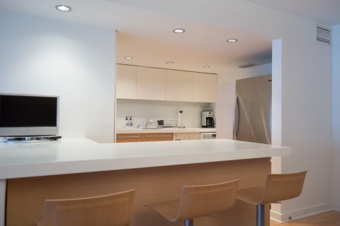 Condo in Pompano Beach, Florida, 2 bedrooms № 2187976 - photo 23