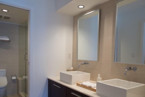 Condo in Pompano Beach, Florida, 2 bedrooms № 2187976 - photo 19