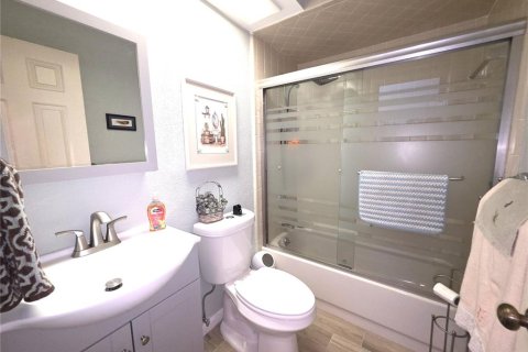 Adosado en alquiler en Leesburg, Florida, 4 dormitorios, 216.18 m2 № 1883173 - foto 22