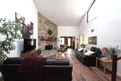 Adosado en alquiler en Leesburg, Florida, 4 dormitorios, 216.18 m2 № 1883173 - foto 13