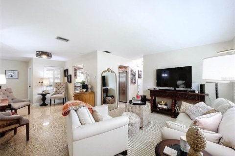 House in Clearwater, Florida 2 bedrooms, 95.13 sq.m. № 1524832 - photo 12