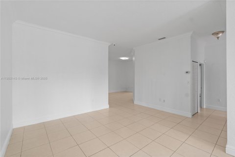 Casa en venta en Miami Lakes, Florida, 4 dormitorios, 201.32 m2 № 1976984 - foto 6