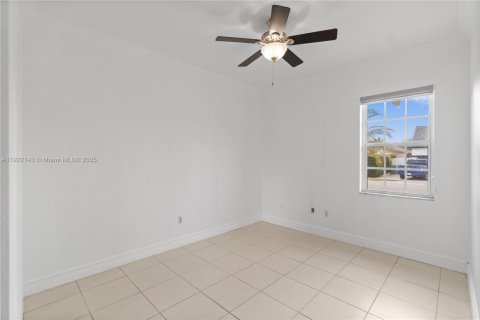 Casa en venta en Miami Lakes, Florida, 4 dormitorios, 201.32 m2 № 1976984 - foto 30