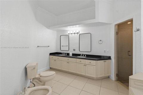 Casa en venta en Miami Lakes, Florida, 4 dormitorios, 201.32 m2 № 1976984 - foto 5