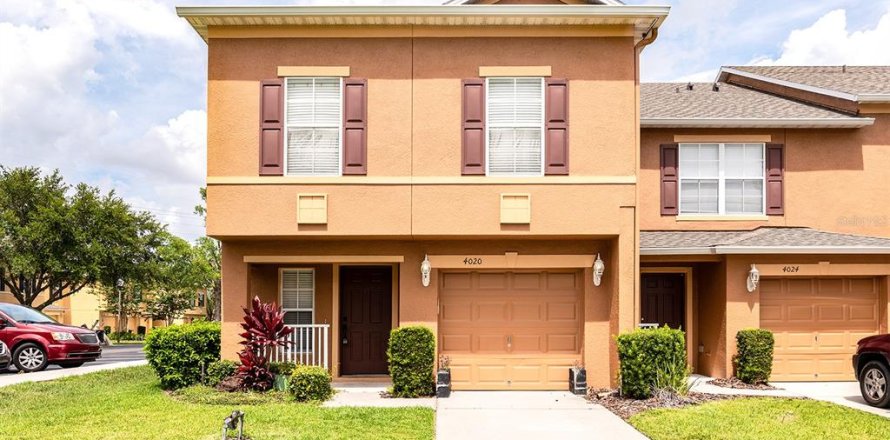 Townhouse in Oviedo, Florida 3 bedrooms, 169.83 sq.m. № 1815717